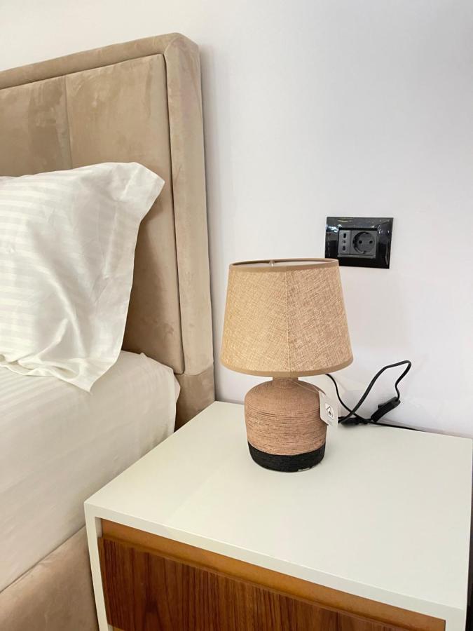 Duplex Lungomare Suites Вльора Екстер'єр фото