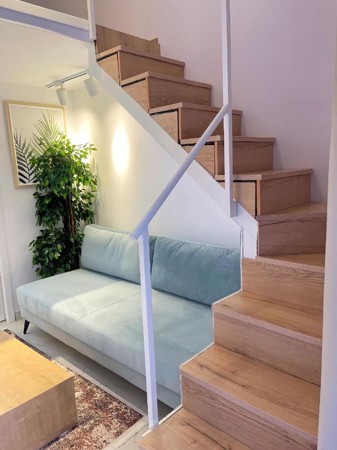 Duplex Lungomare Suites Вльора Екстер'єр фото