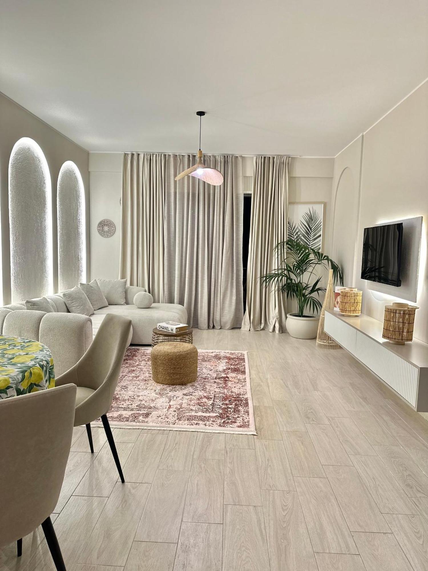 Duplex Lungomare Suites Вльора Екстер'єр фото