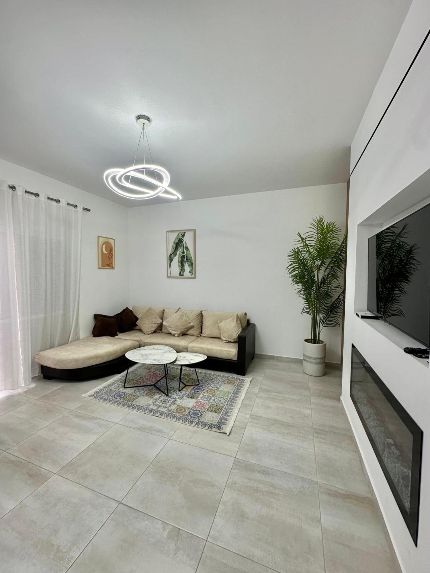 Duplex Lungomare Suites Вльора Екстер'єр фото