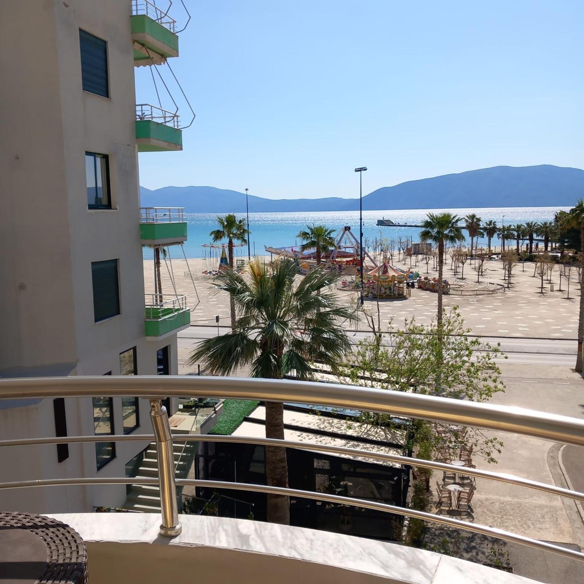 Duplex Lungomare Suites Вльора Номер фото
