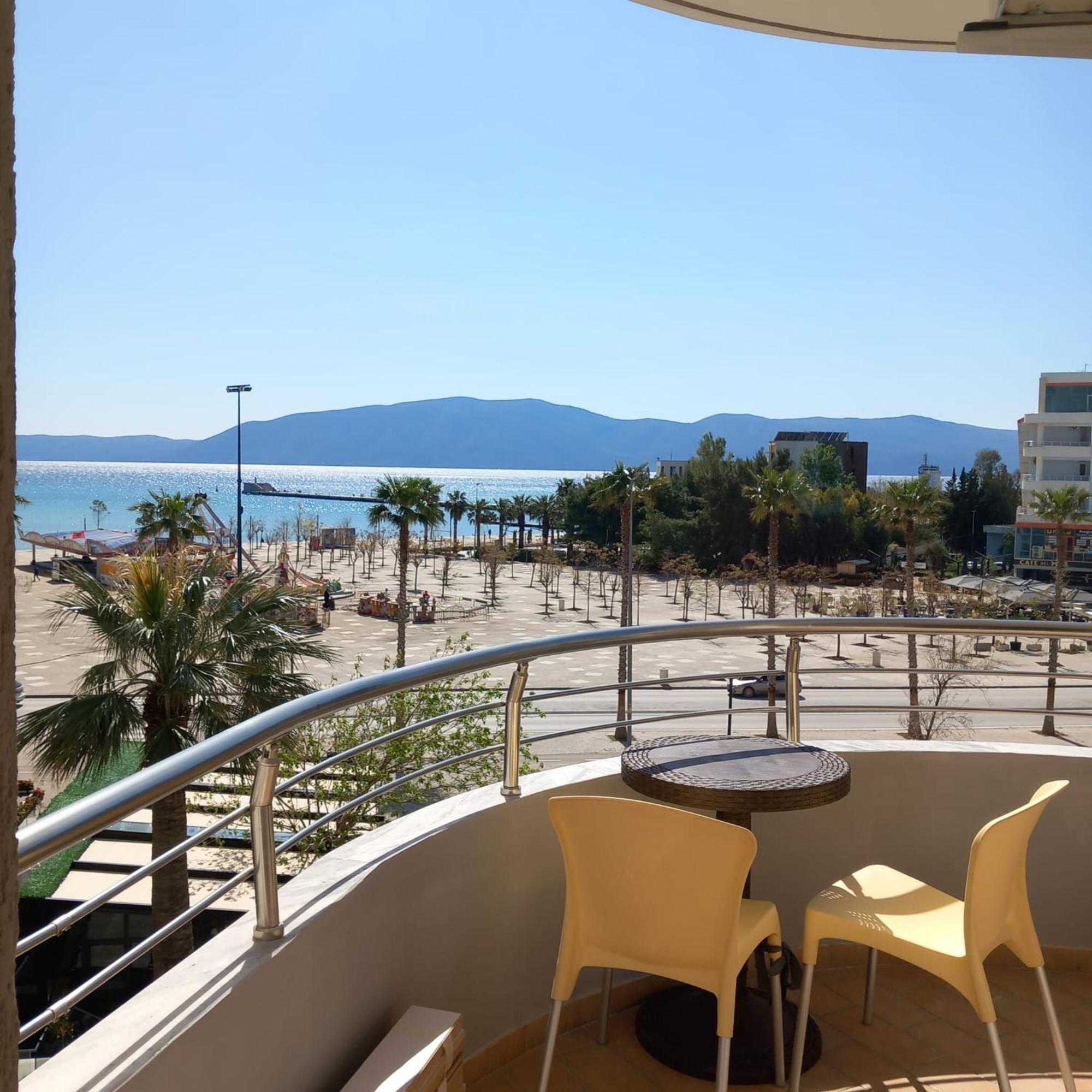 Duplex Lungomare Suites Вльора Номер фото
